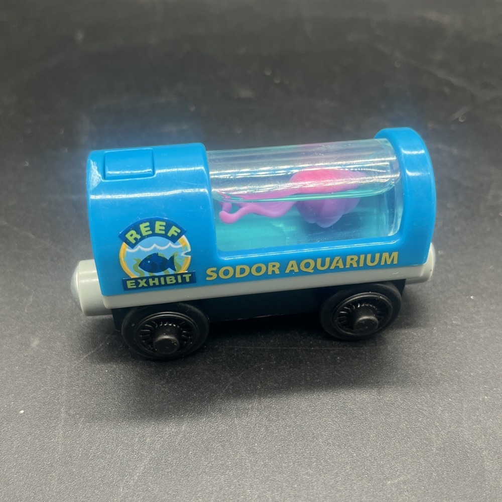 Aquarium Car Light Up Squid Thomas the Train Wooden Railway Tender Tested - Picture 11 of 12